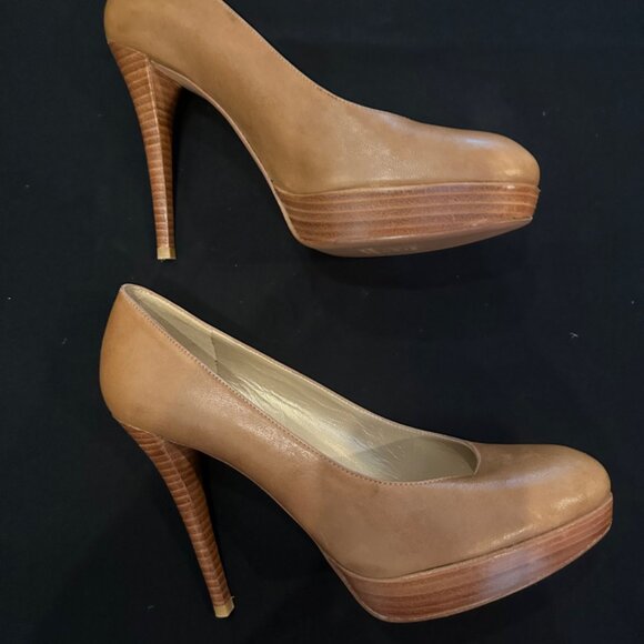 Stuart Weitzman 8 1/2 Narrow Shoes - Picture 2 of 5